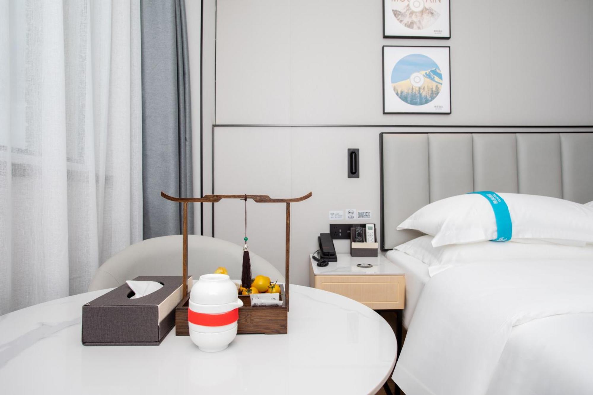 Vx Hotel Shanghai Yixian Road Dabaishu Eksteriør billede